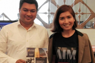 ประชุมกับ College De Paris
